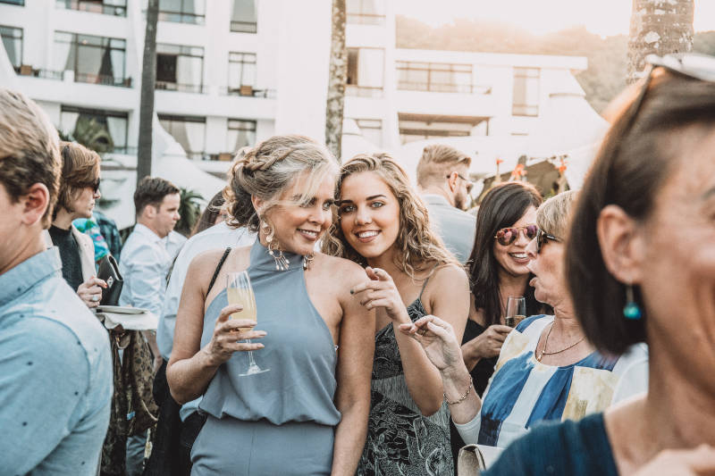 Tips on keeping your guests entertained during your wedding